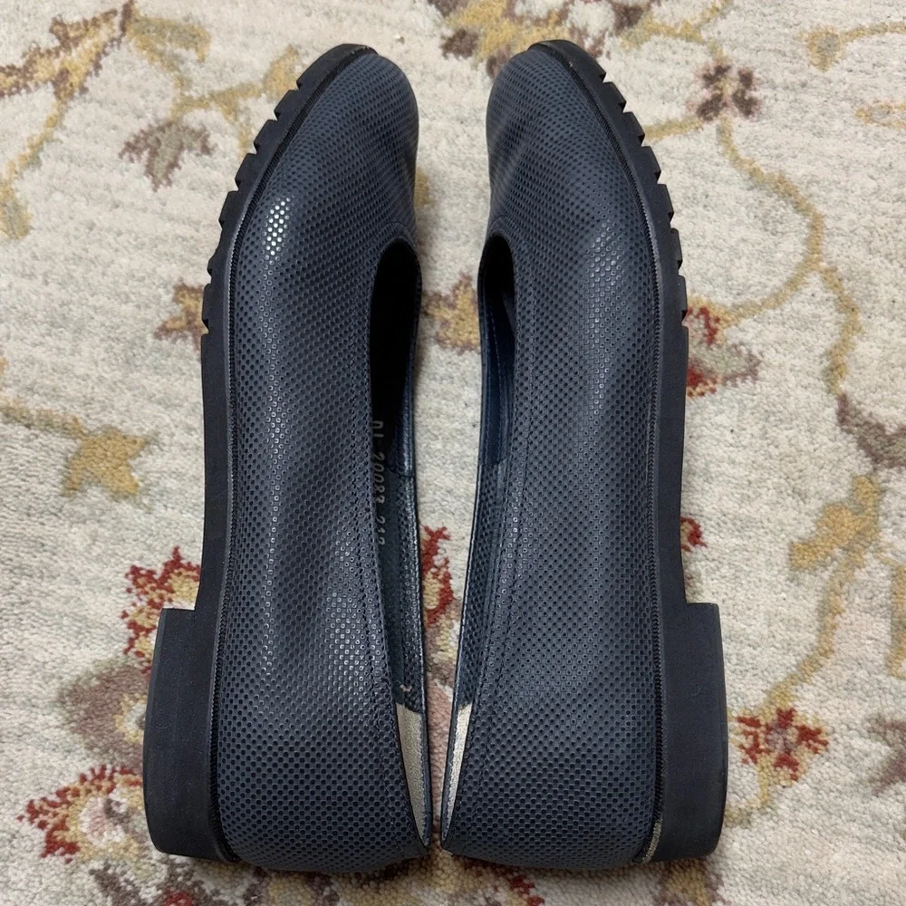 Salvatore Ferragamo Women's navy Flats